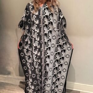 Akwete Boubou – Monochrome Majesty